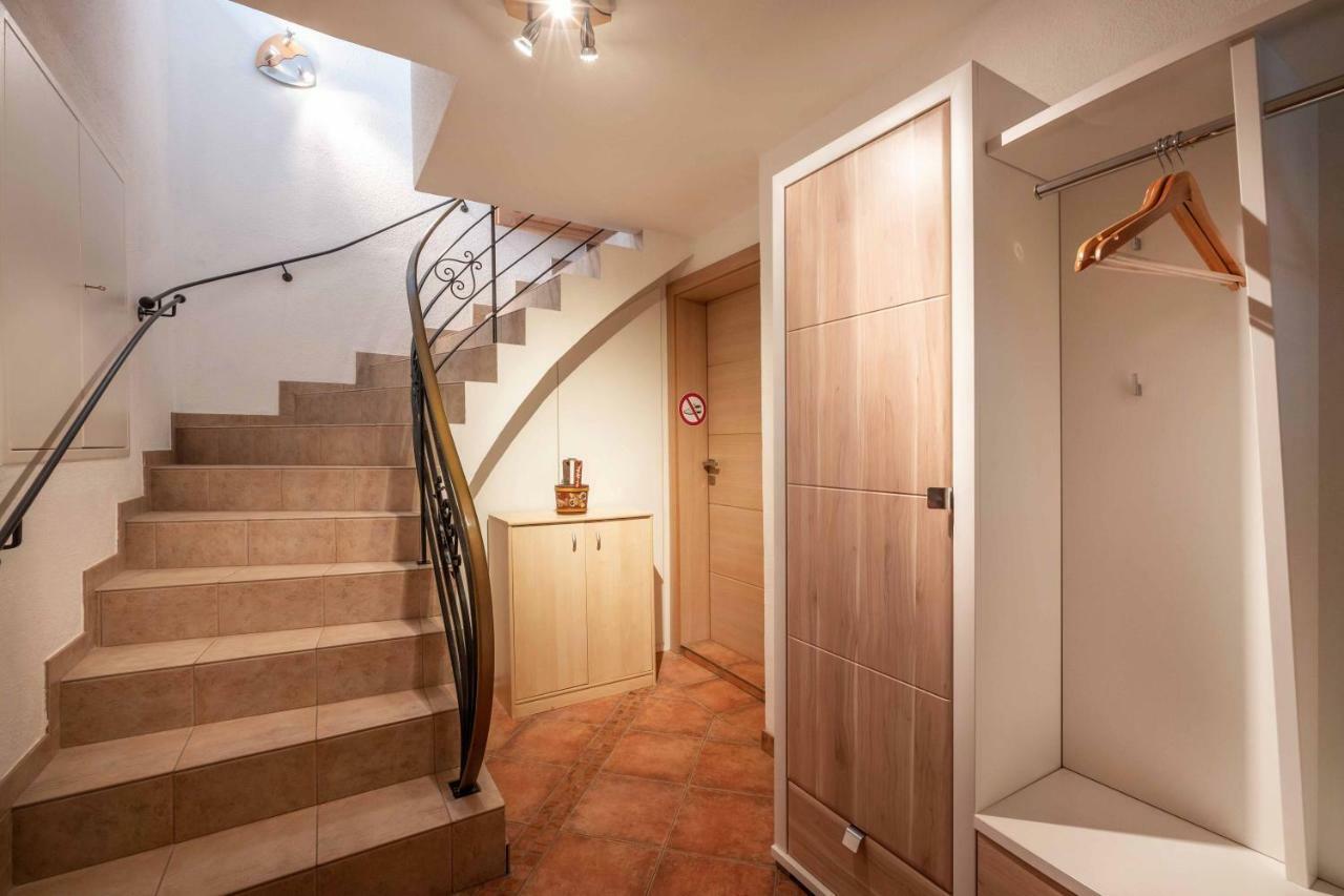 Exclusive Appartement Chalet Sankt Johann in Tirol Exterior photo